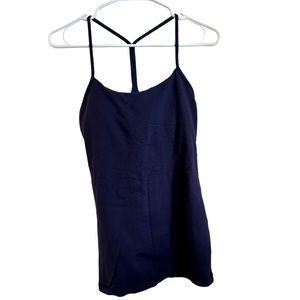 Lululemon Power Pose top